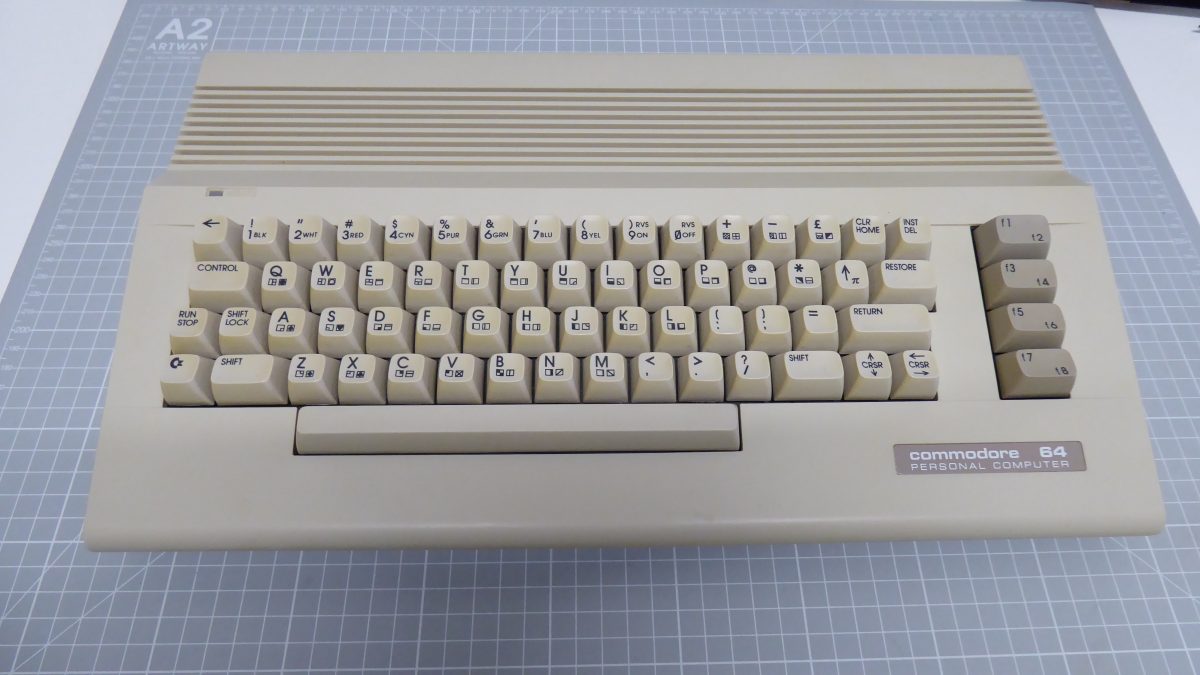 How to Make a Replica Commodore 64 – Original Case and Keyboard plus a ...